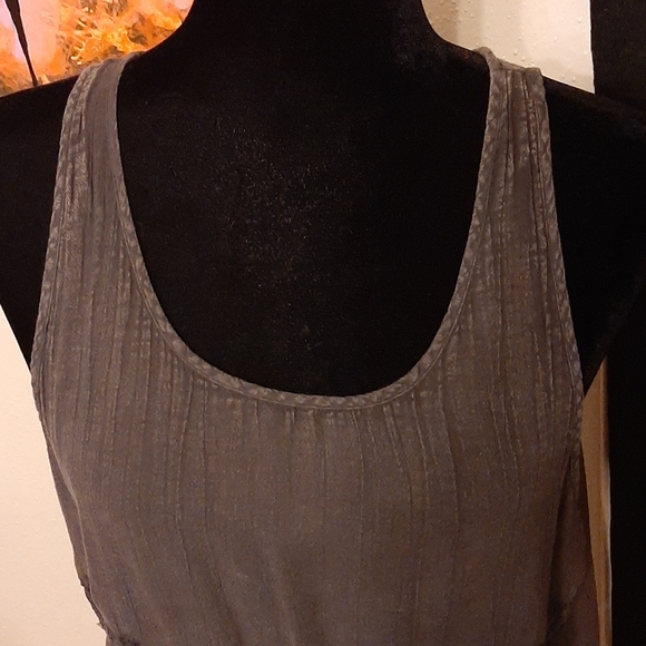 Melrose and Market grey lace embroidered crop tank - Picture 6 of 9